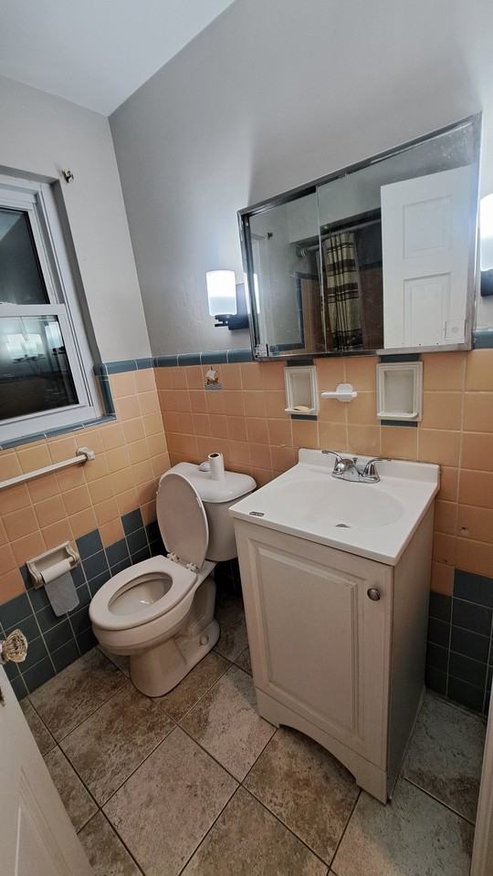 3408 Millrich Ave - Photo 7 of 12