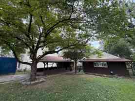 9518 Marlowe Ave - Photo 1 of 1