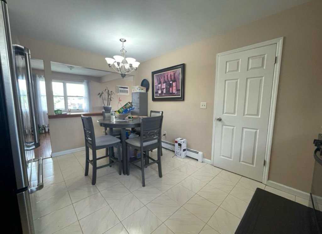 14 Lincoln Pl Fl 2 #FL2 - Photo 3 of 10