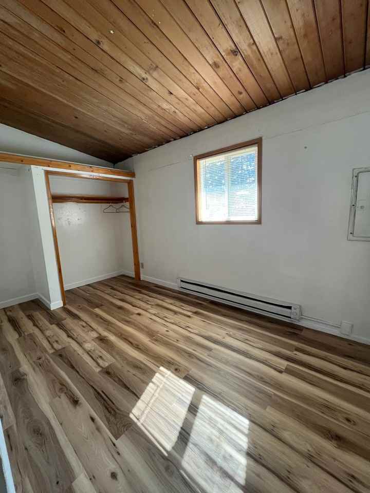 7315 11th Ave Ne #B - Photo 7 of 8