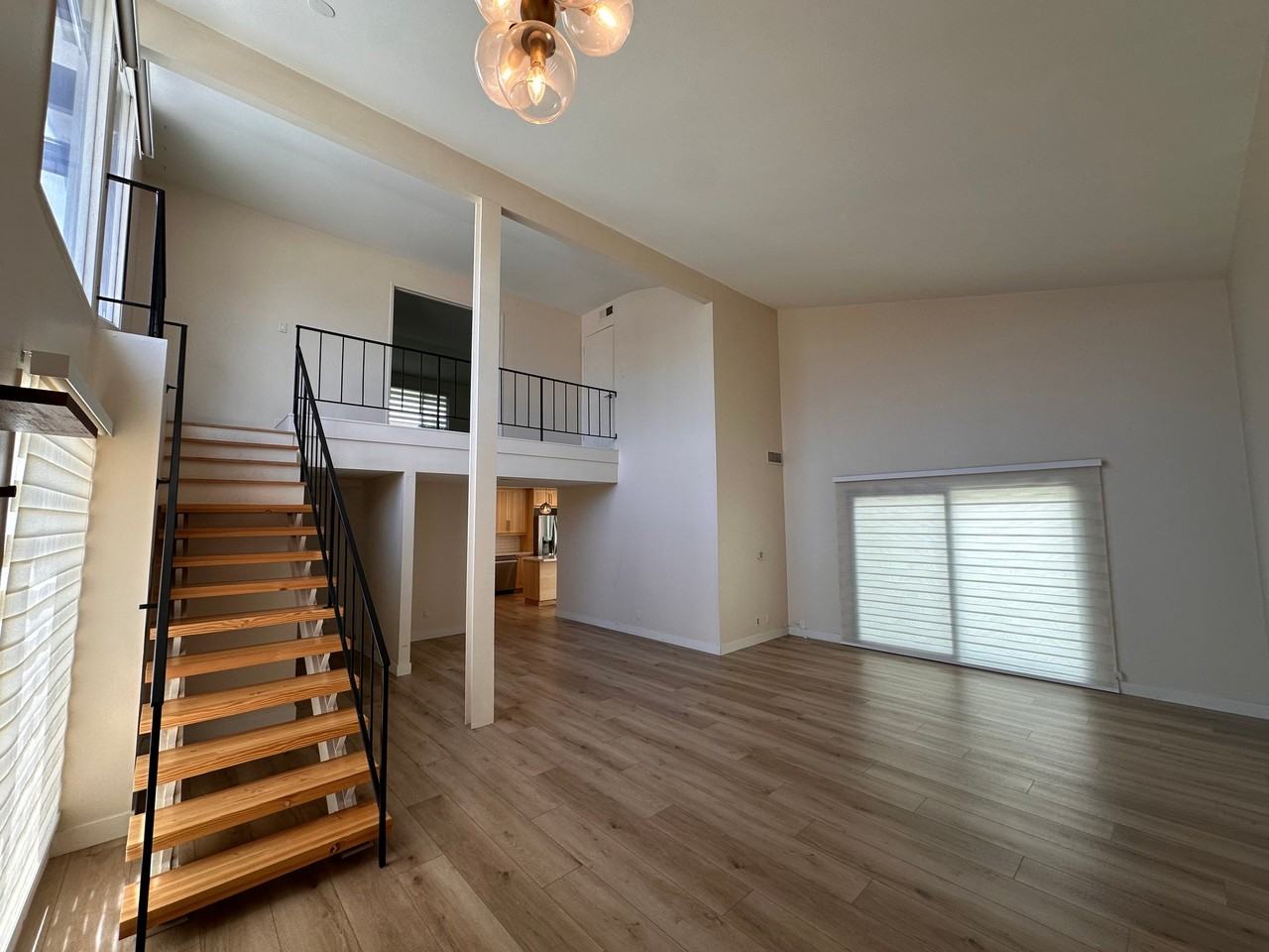 421 Larry Ln - Photo 6 of 19