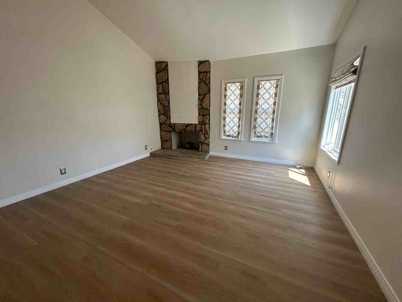 4672 Elben Dr - Photo 2 of 10