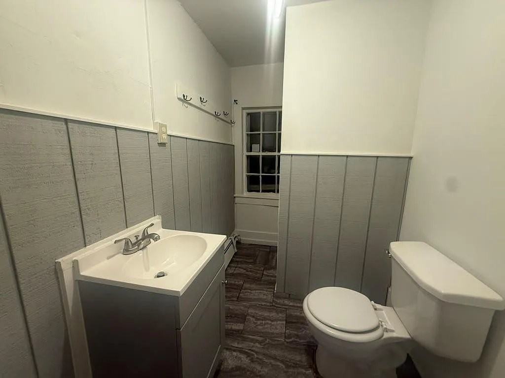 213 Sumner Ave #2 - Photo 5 of 11
