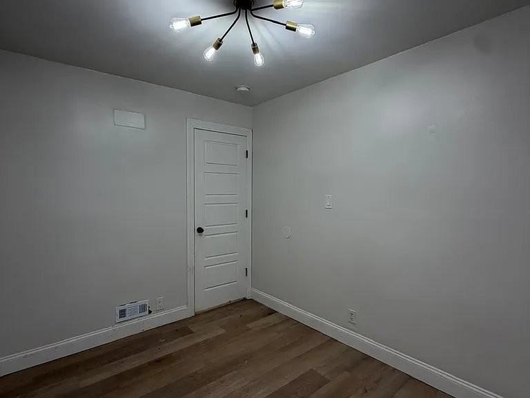 213 Sumner Ave #2 - Photo 7 of 11