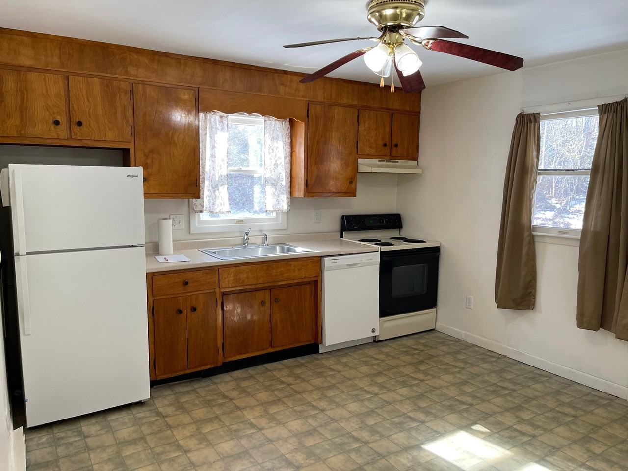 1215 Gold Star Hwy #1215 - Photo 4 of 11