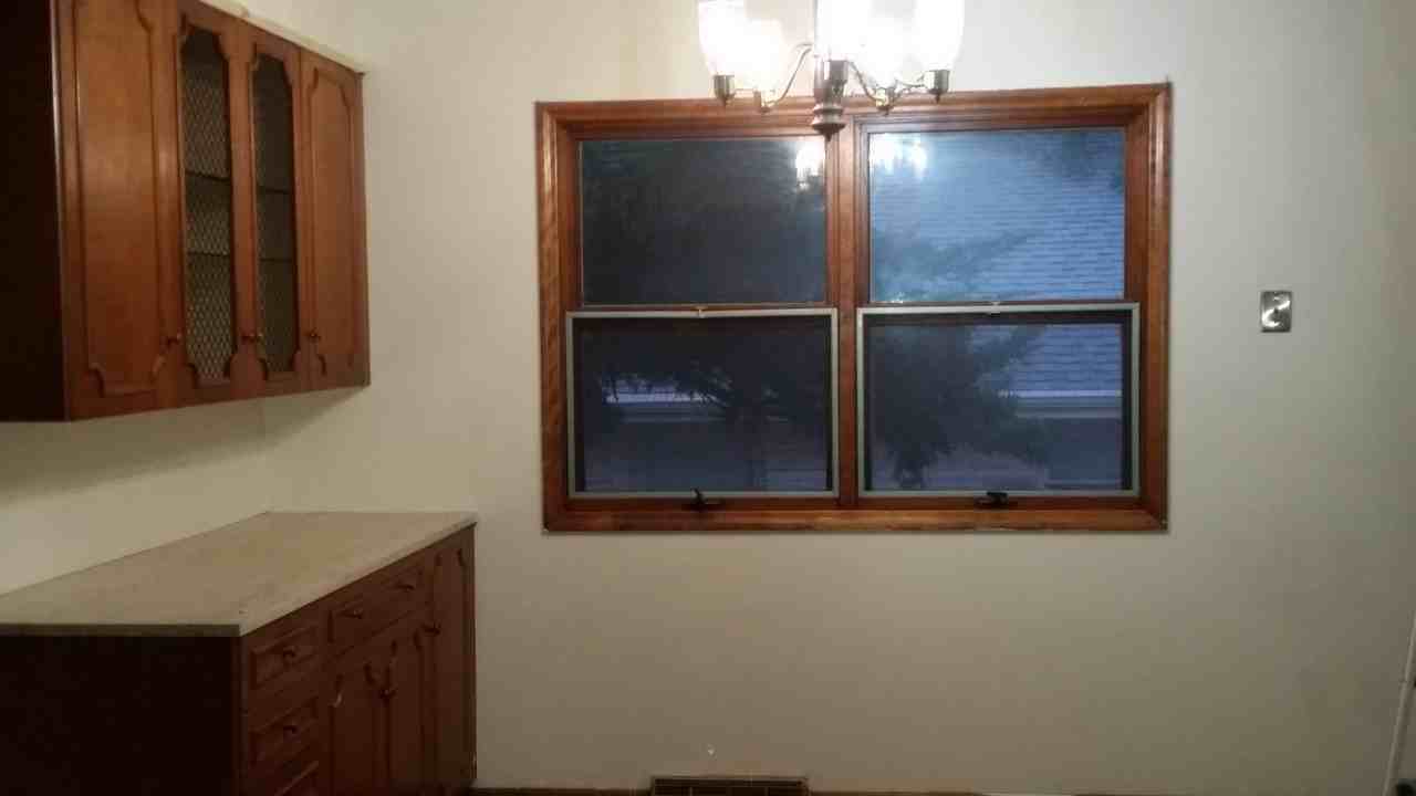 3431 S 14th St - Photo 4 of 6