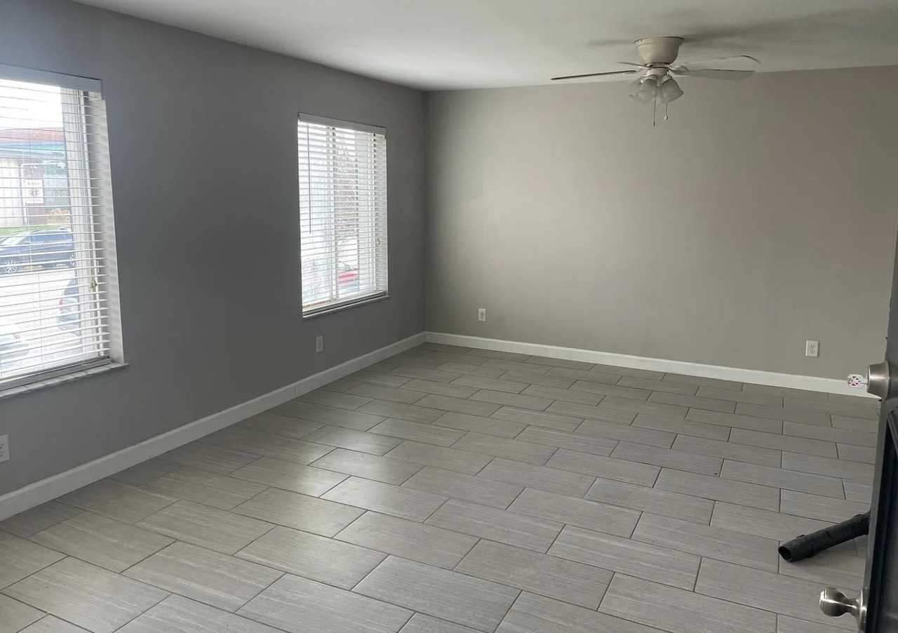 1436 6th Ave #5 - Photo 4 of 7