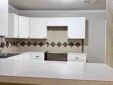 1109 Wedgewood Cir - Photo 3 of 13