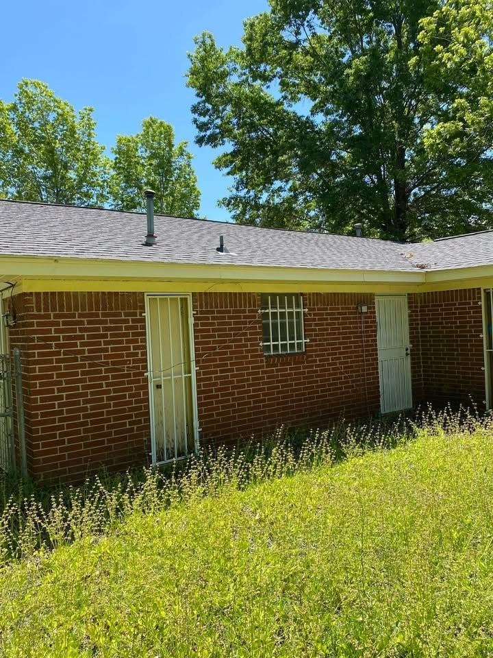 870 Columbia Rd - Photo 3 of 14