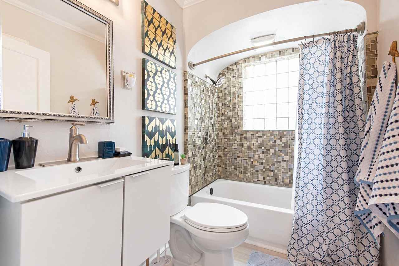 534 Eastern Pkwy - Photo 6 of 20