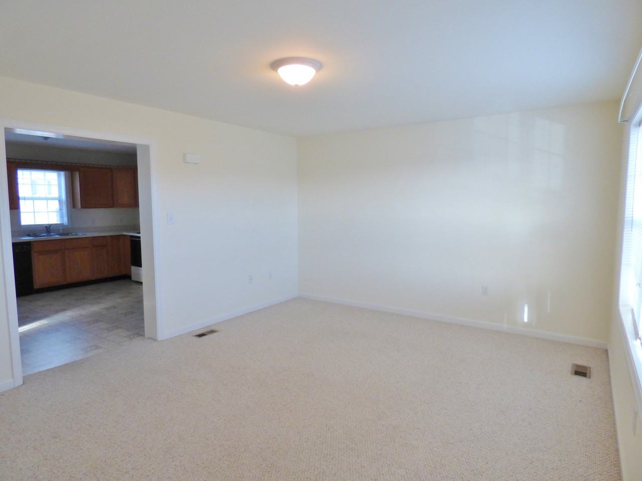 9359 Redtop Ct #9359 - Photo 5 of 15