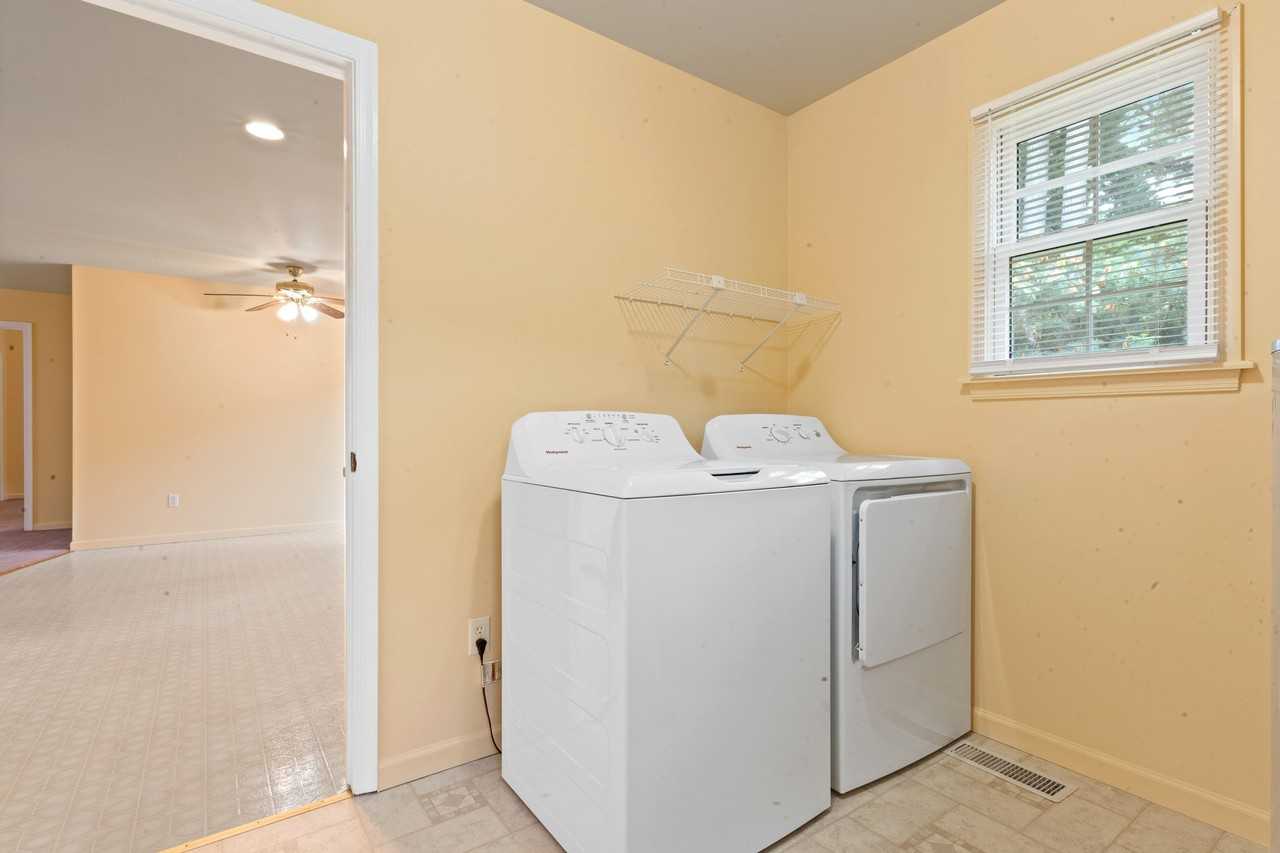 30540 Brannigan Dr - Photo 7 of 18