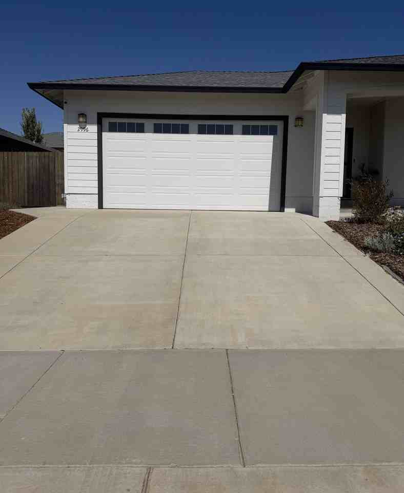 2996 Wingfield Ave - Photo 5 of 7