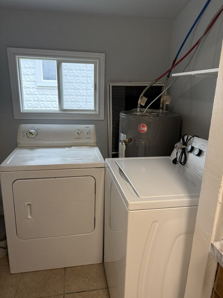 1094 Niagara Street - Photo 4 of 14