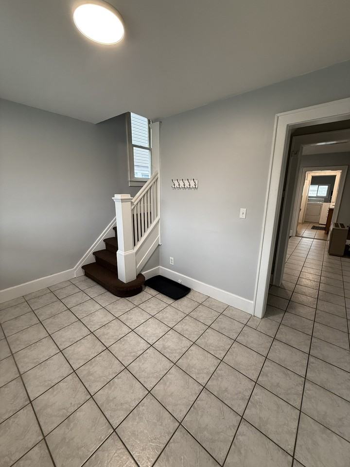 1094 Niagara Street - Photo 6 of 14