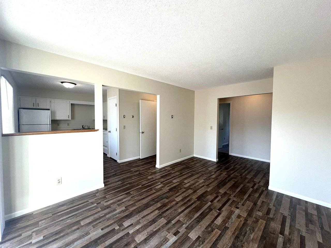 406 Timberlane Dr #2 - Photo 2 of 7