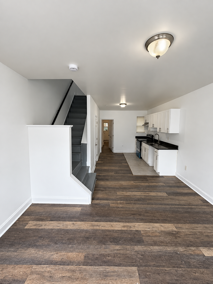 3442 Helen St #NA - Photo 2 of 20