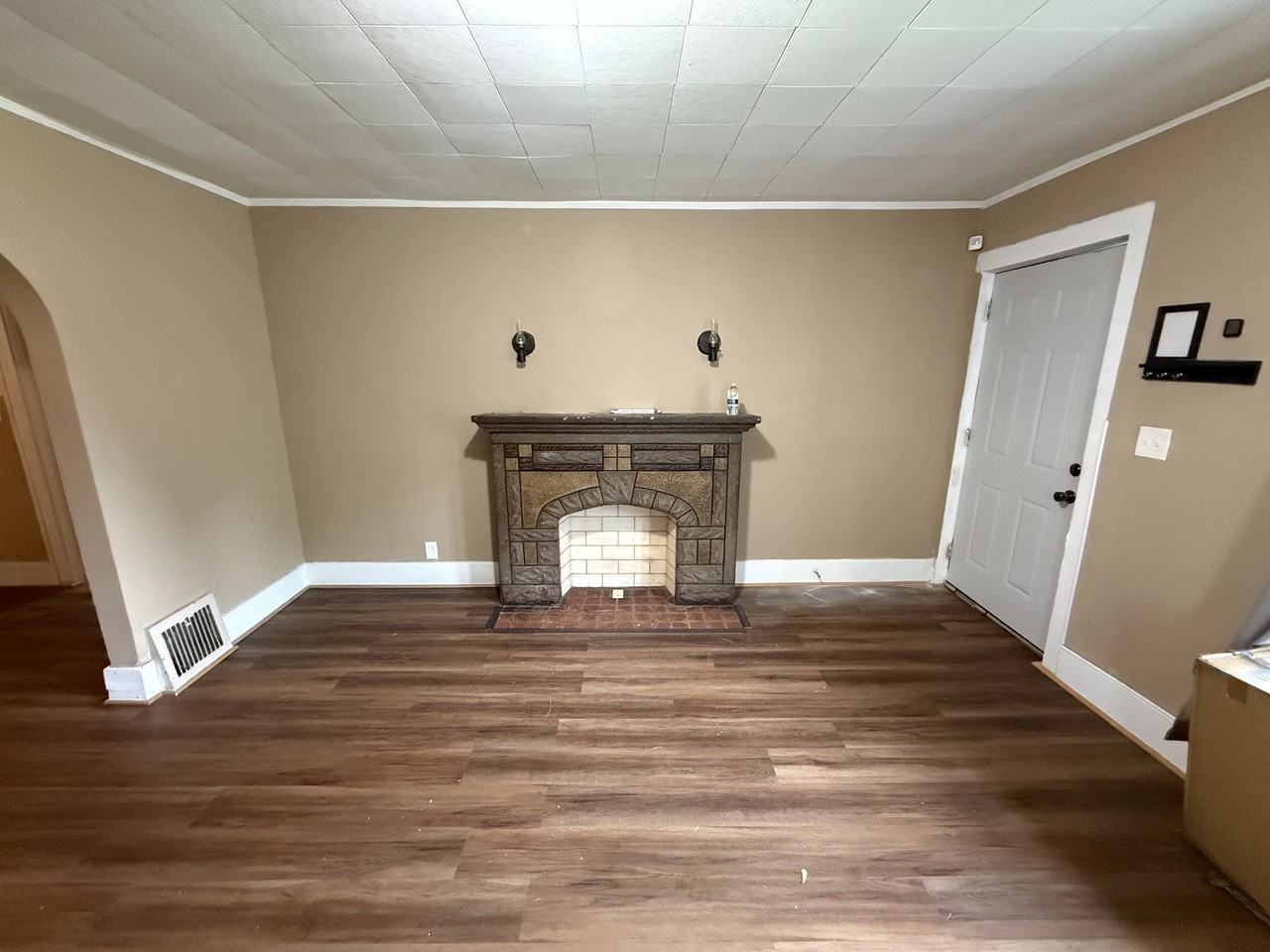196 Beach St #NA - Photo 3 of 10