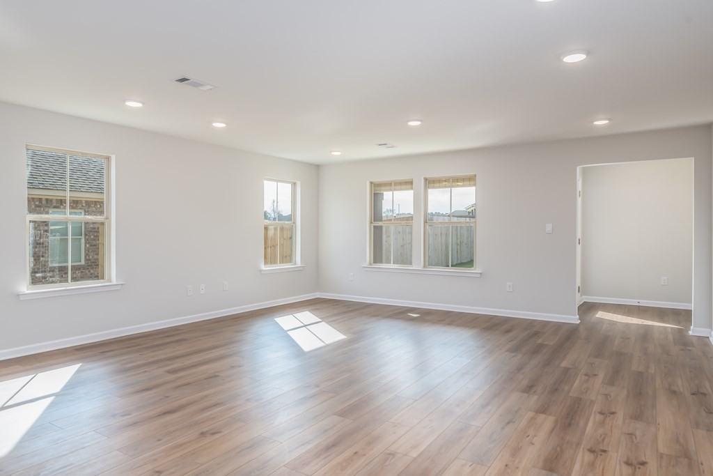 605 Ridgeland Rd #NA - Photo 4 of 13