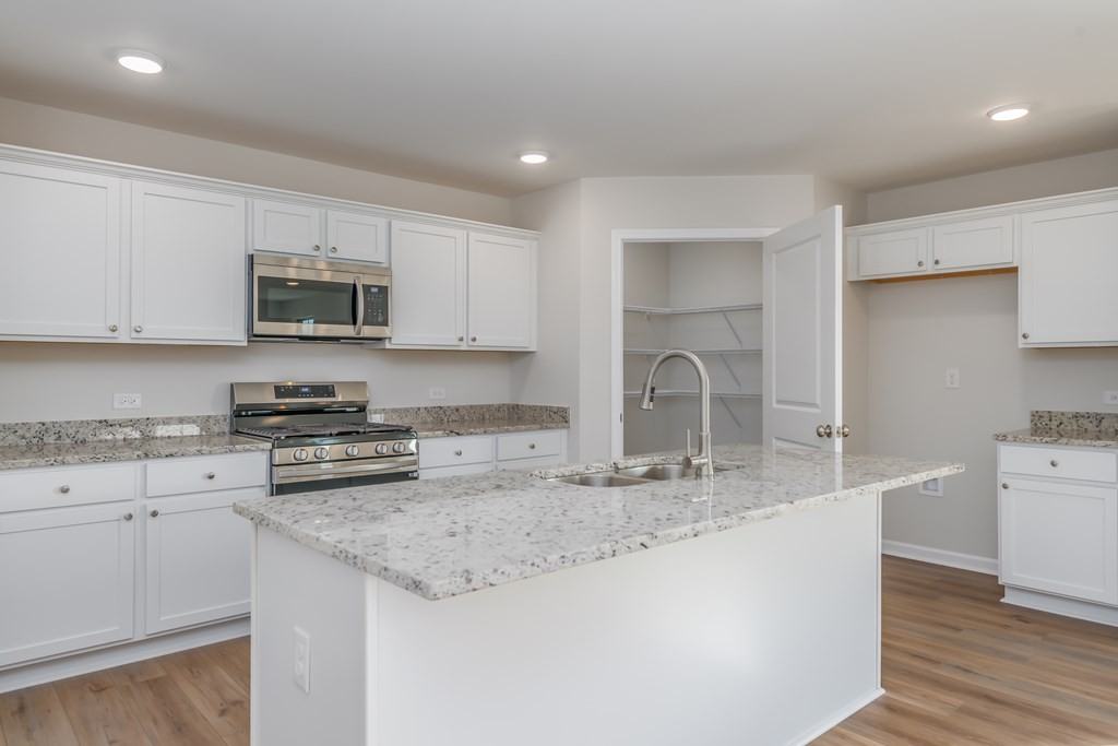 605 Ridgeland Rd #NA - Photo 5 of 13