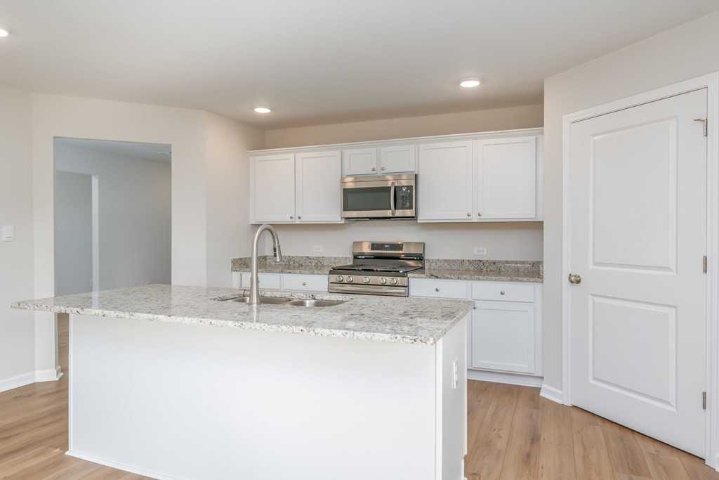 605 Ridgeland Rd #NA - Photo 7 of 13
