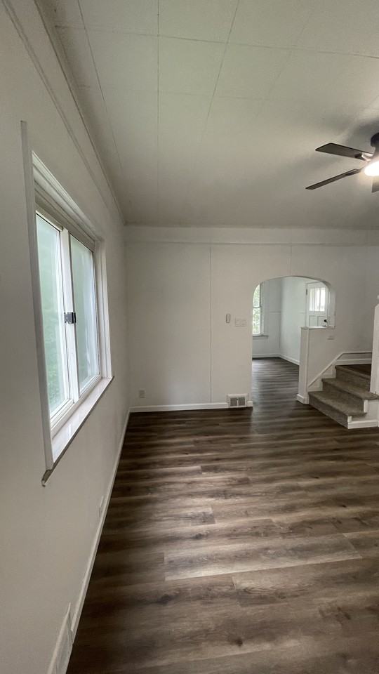 517 Hudson Ave #NA - Photo 4 of 16