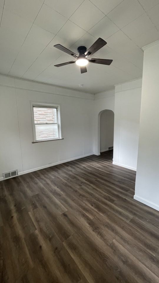 517 Hudson Ave #NA - Photo 7 of 16