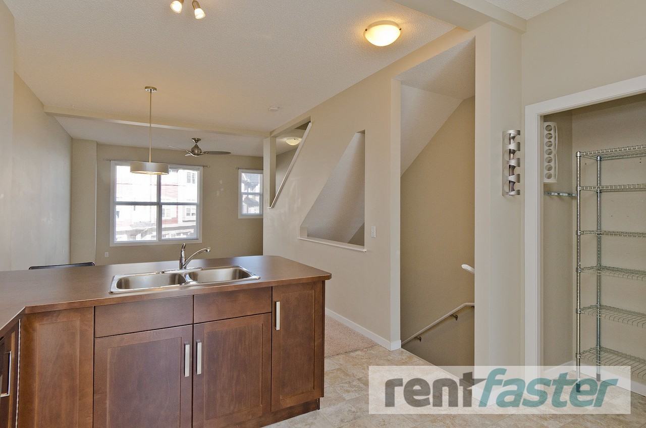 128 New Brighton Pt Se - Photo 2 of 20