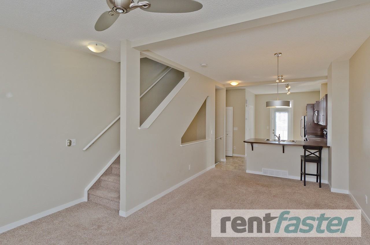 128 New Brighton Pt Se - Photo 4 of 20