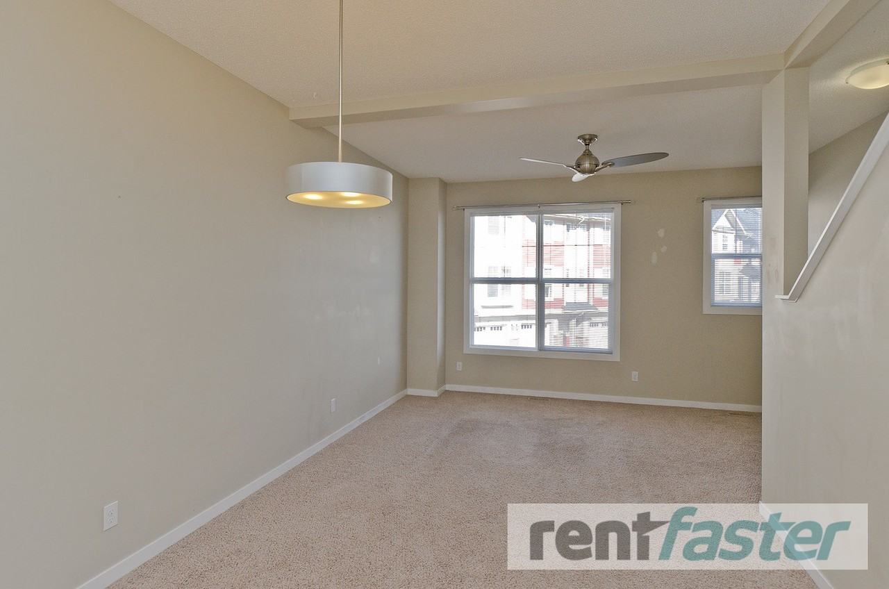 128 New Brighton Pt Se - Photo 5 of 20