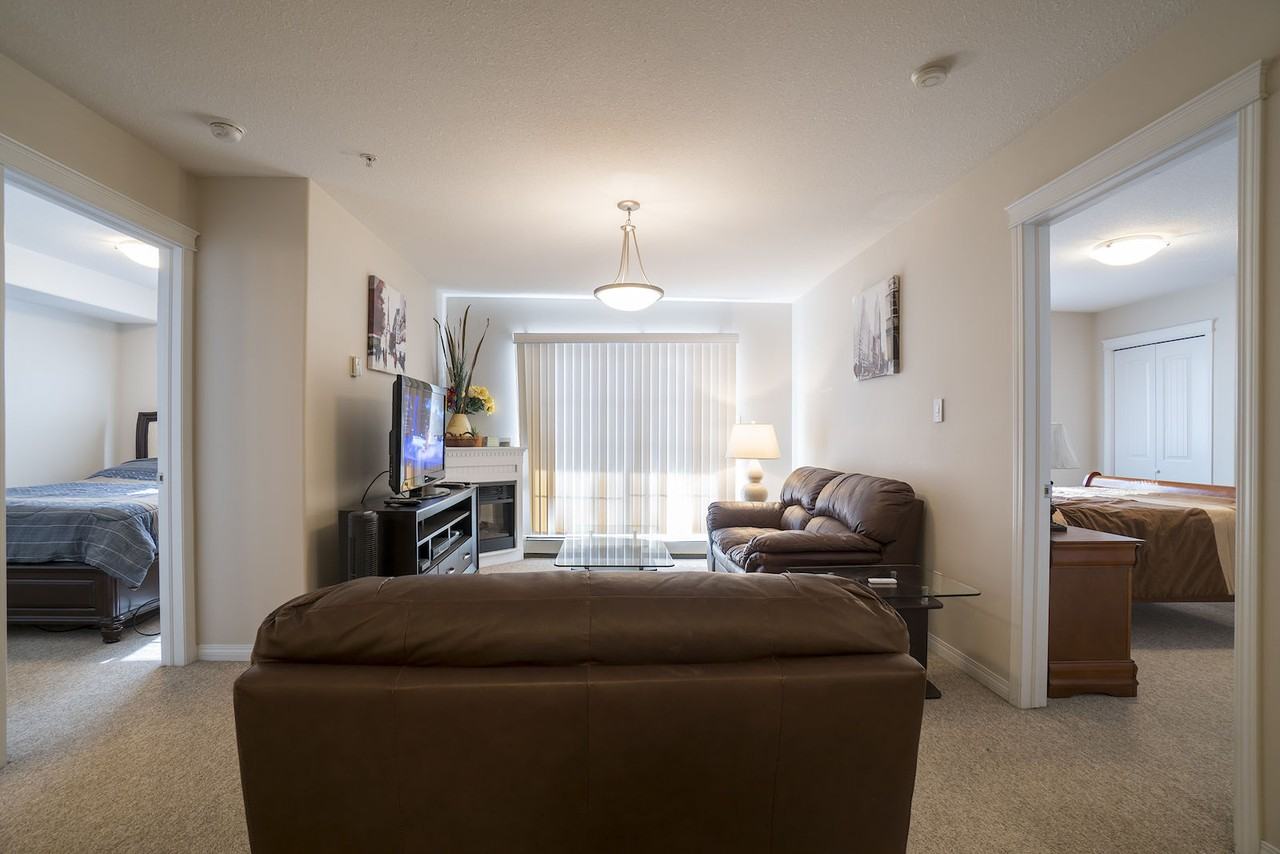 9604 - 9604 Manning Avenue - Photo 4 of 25
