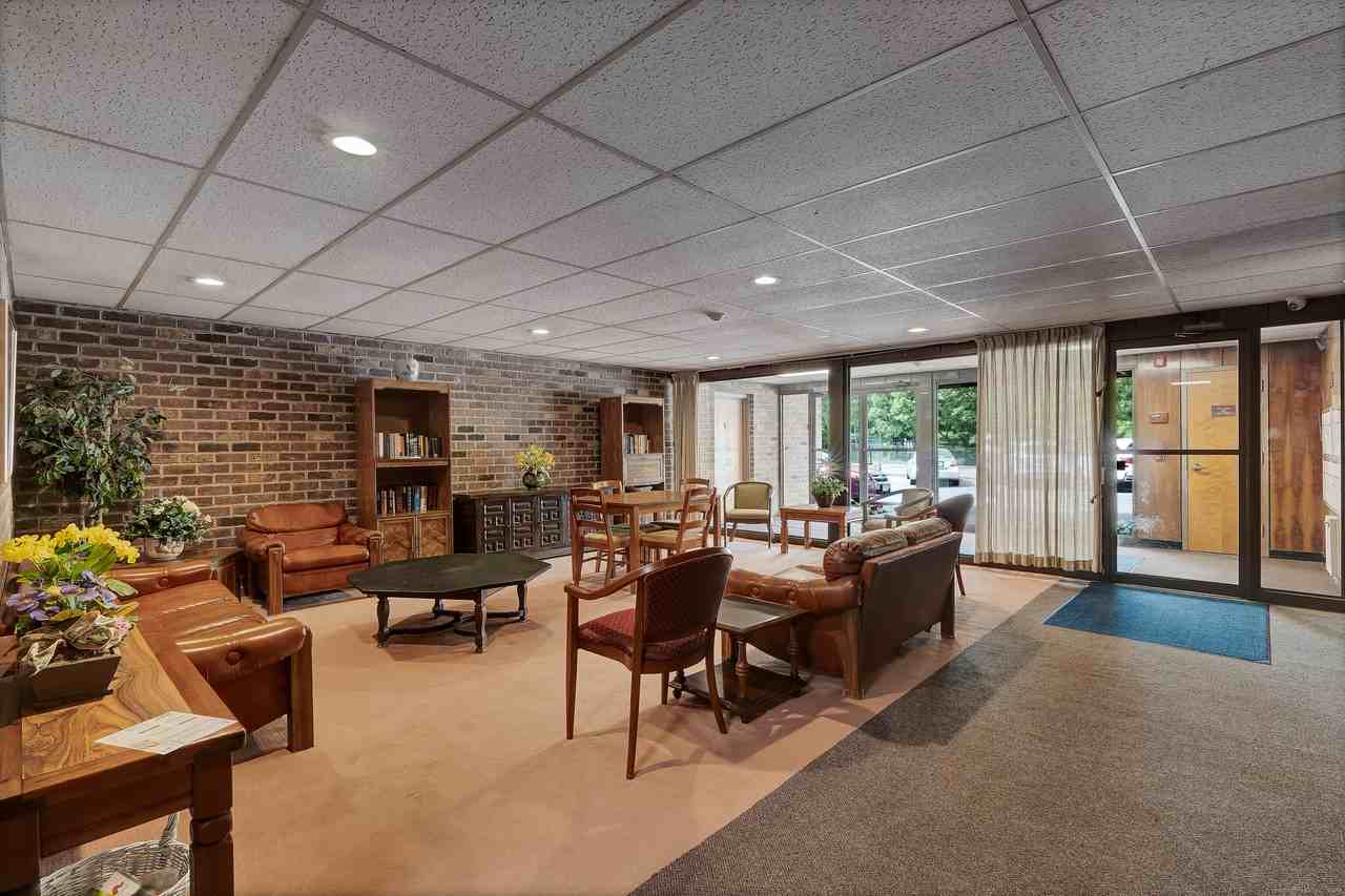 45 Park Pl #201 - Photo 4 of 17