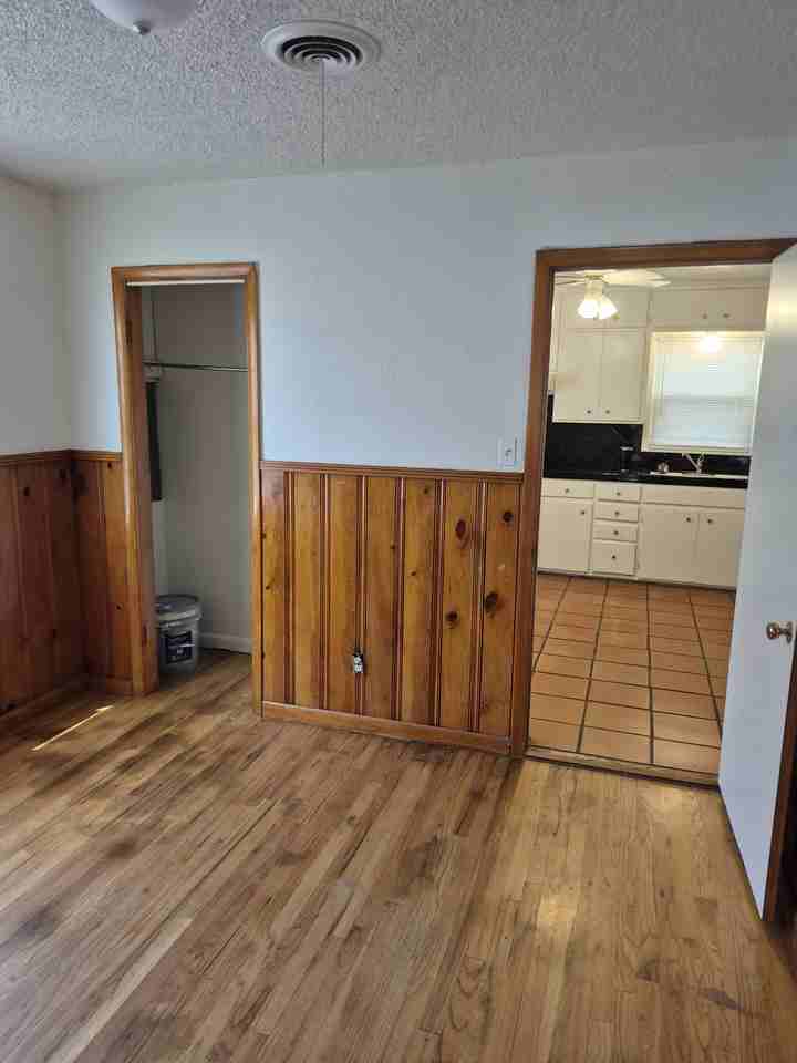 4100 Crockett St #NA - Photo 5 of 19