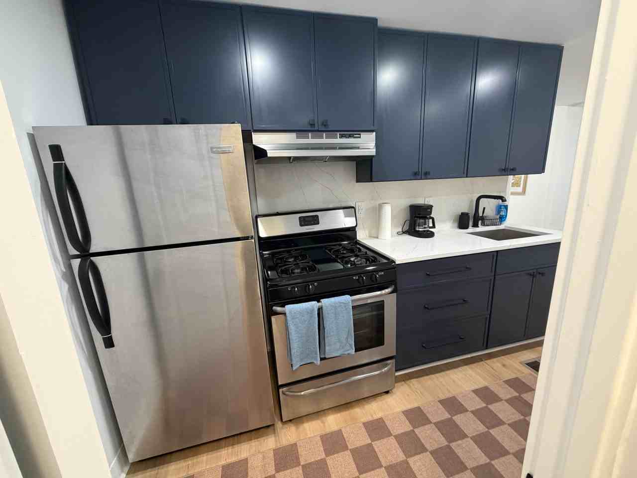600 Brinley Ave #1W - Photo 4 of 17