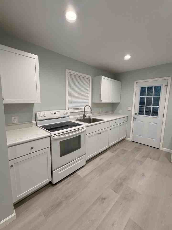1615 Arling Ave #NA - Photo 3 of 13