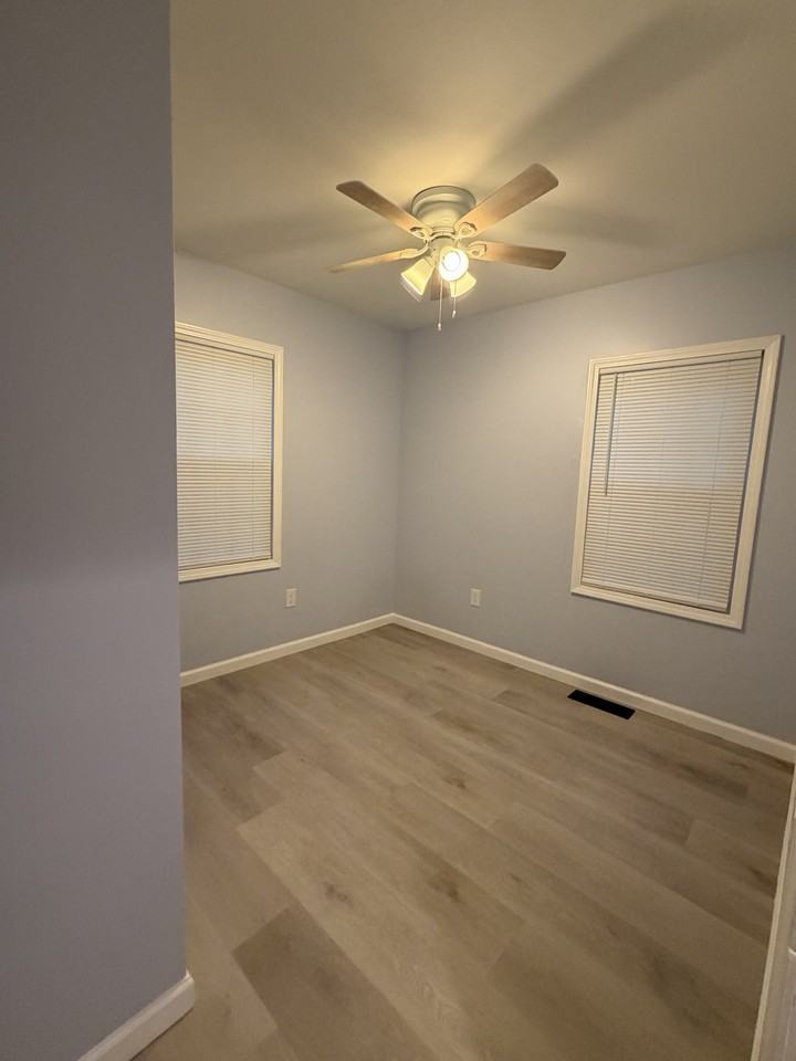1615 Arling Ave #NA - Photo 5 of 13
