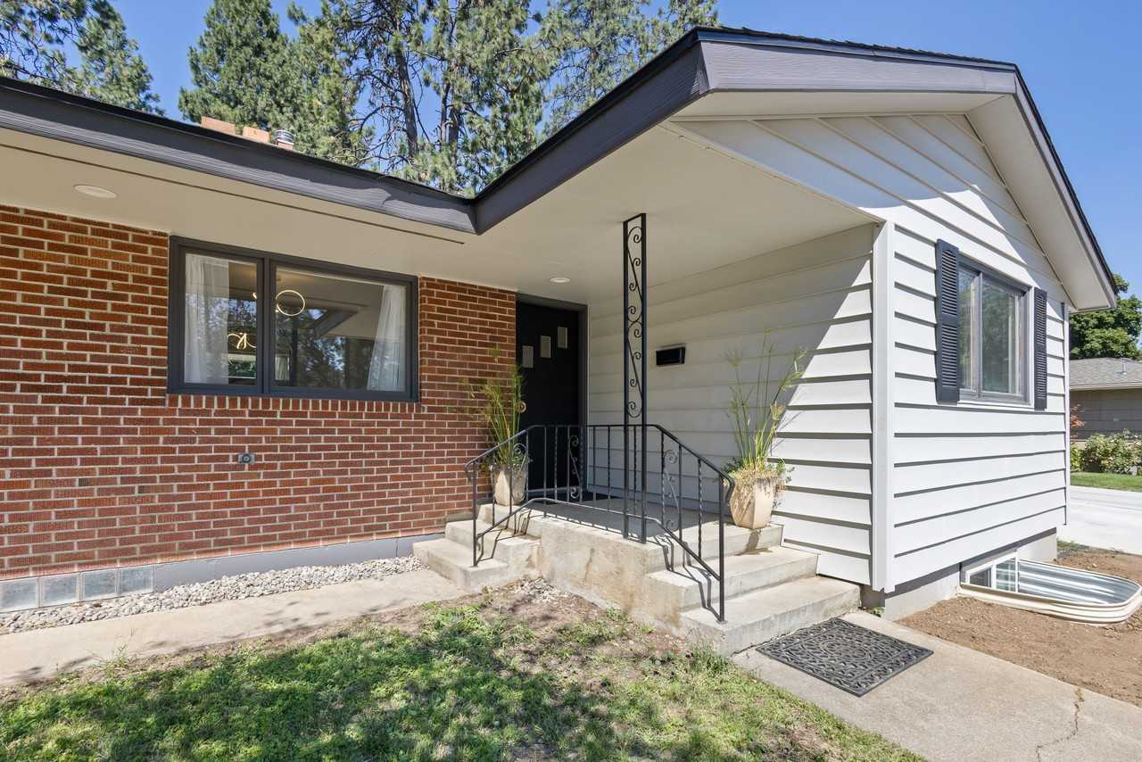 1613 E 34th Ave #NA - Photo 2 of 10