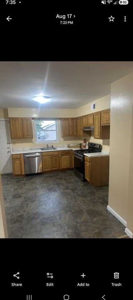 836 Hunterdon St #NA - Photo 7 of 11