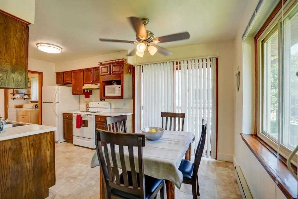 42 Park Heights Ct #3 - Photo 3 of 14