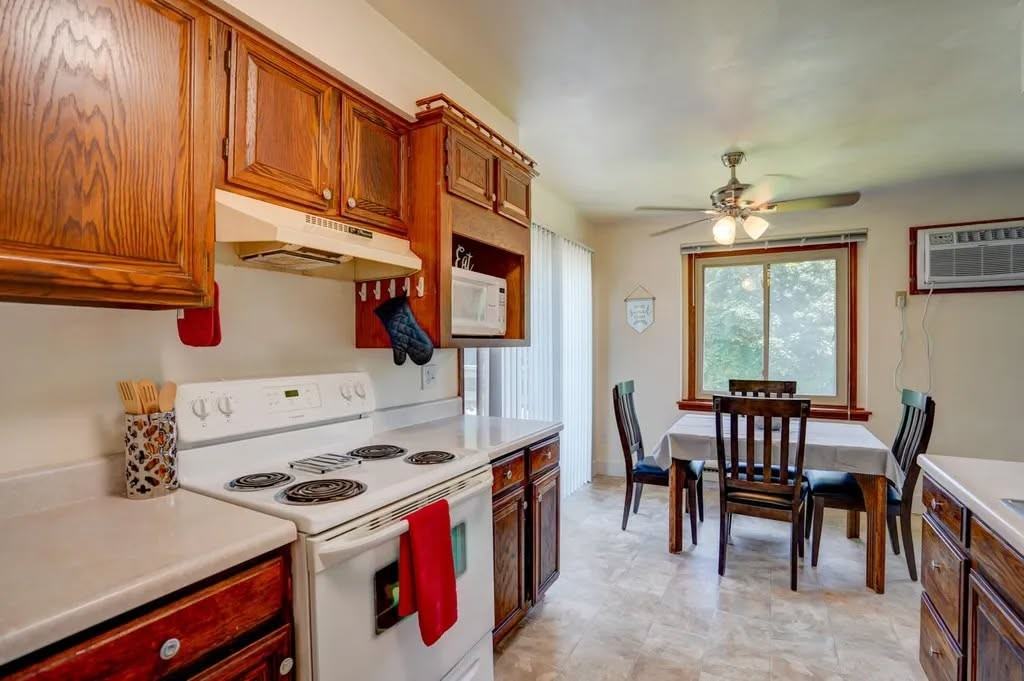 42 Park Heights Ct #3 - Photo 6 of 14