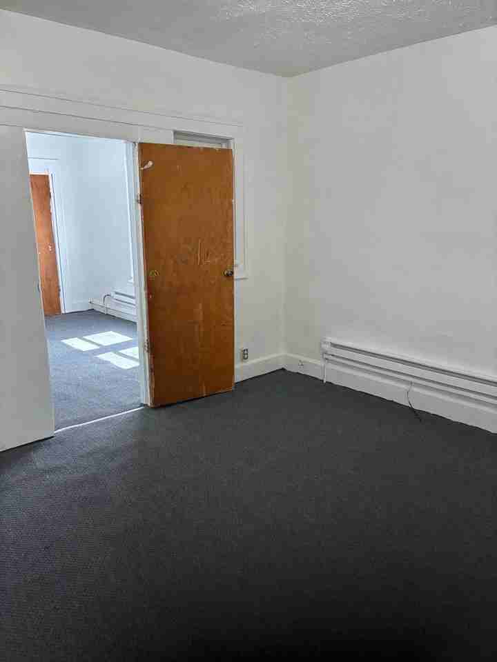 731 Lynn St #NA - Photo 6 of 34