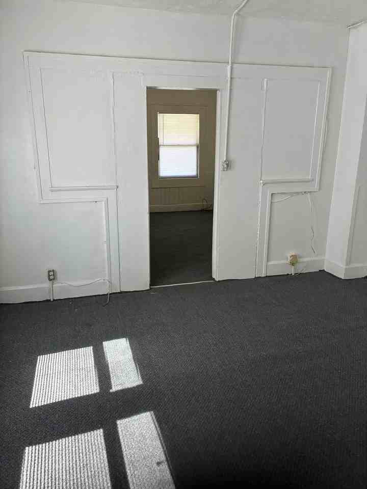 731 Lynn St #NA - Photo 7 of 34