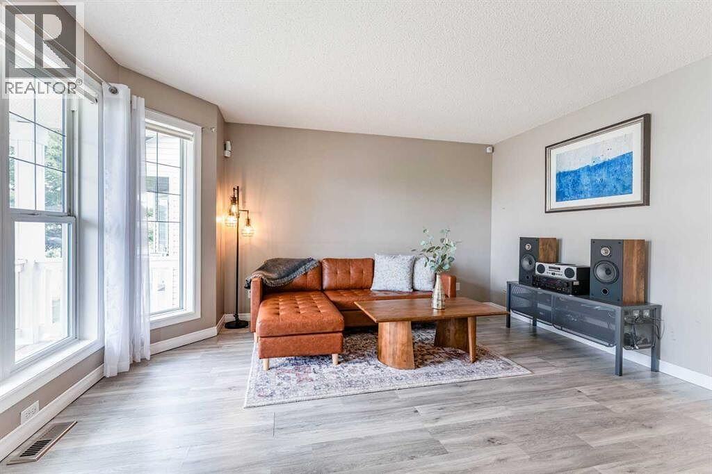 142 Bridlewood Manor Sw - Photo 3 of 26