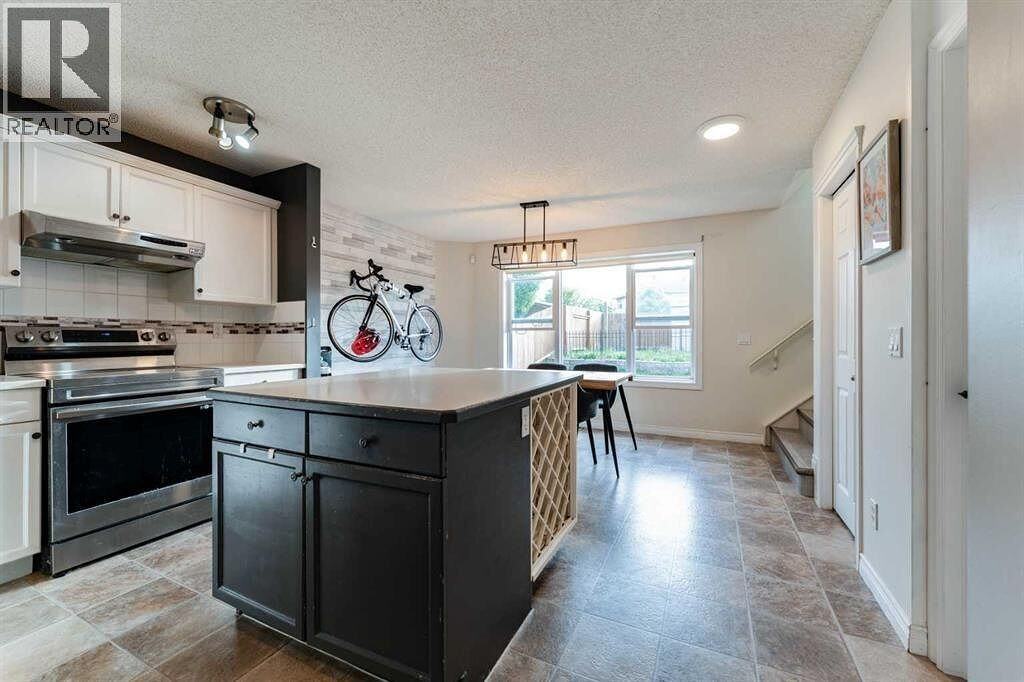 142 Bridlewood Manor Sw - Photo 6 of 26