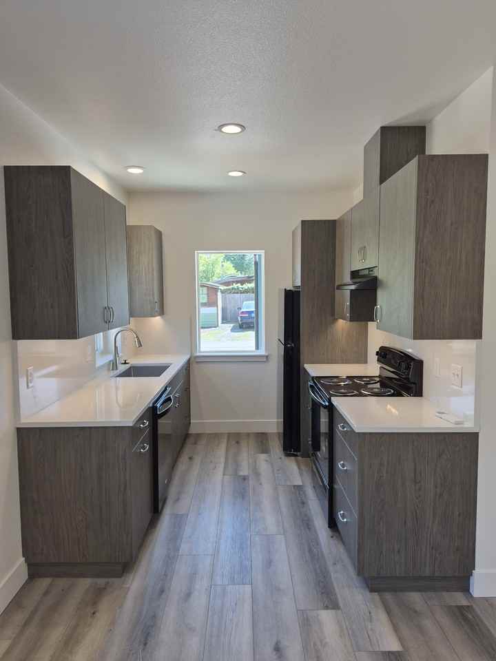 669 E 32nd Ave #NA - Photo 5 of 13