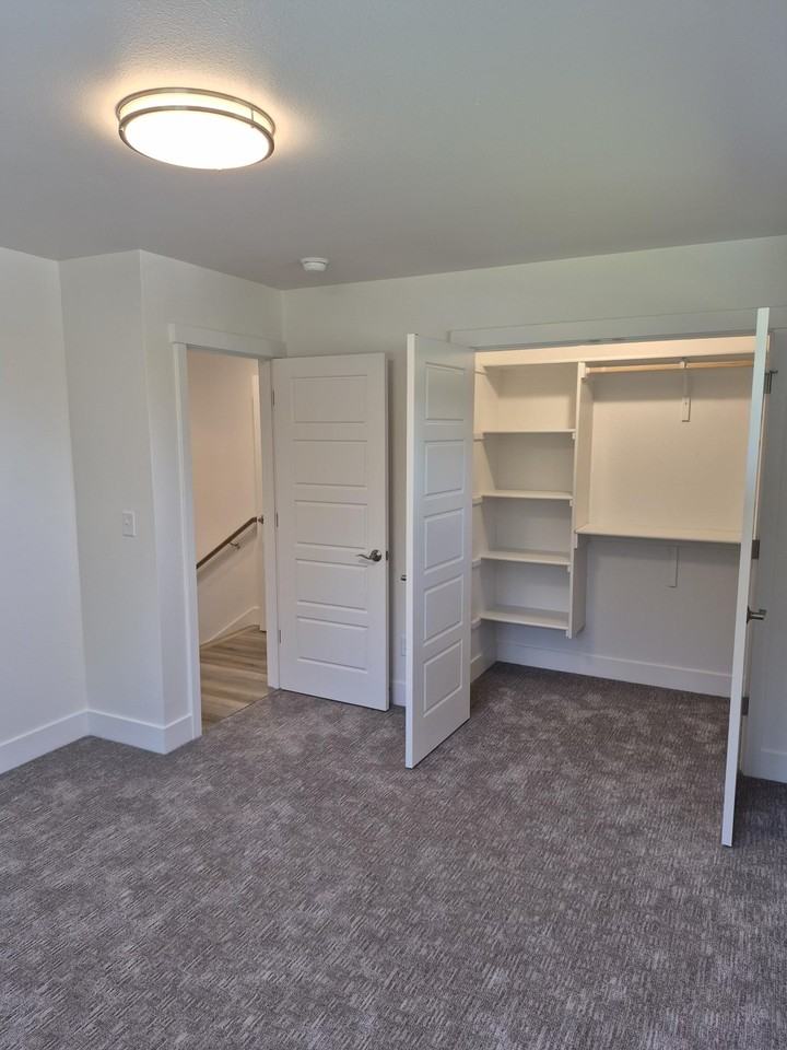 669 E 32nd Ave #NA - Photo 6 of 13