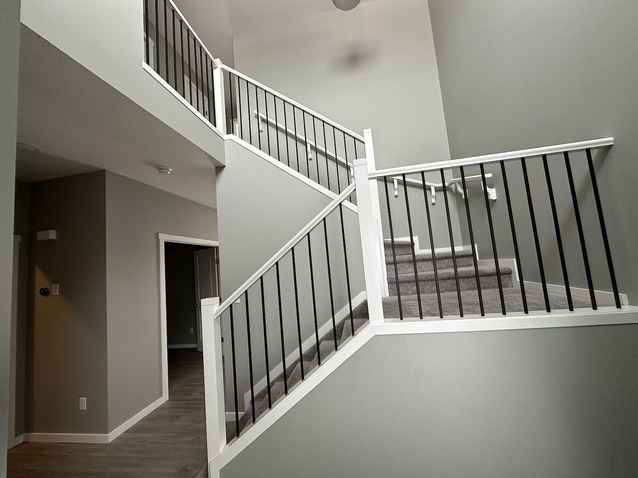 52 Latoria Crt - Photo 3 of 17