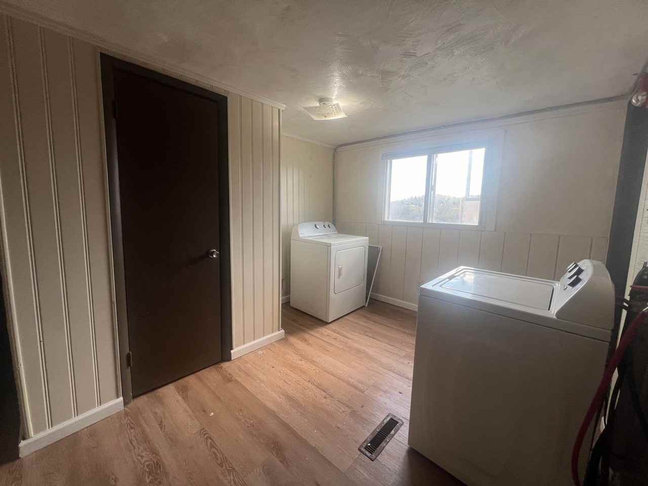 160 6th street - Photo 6 of 21