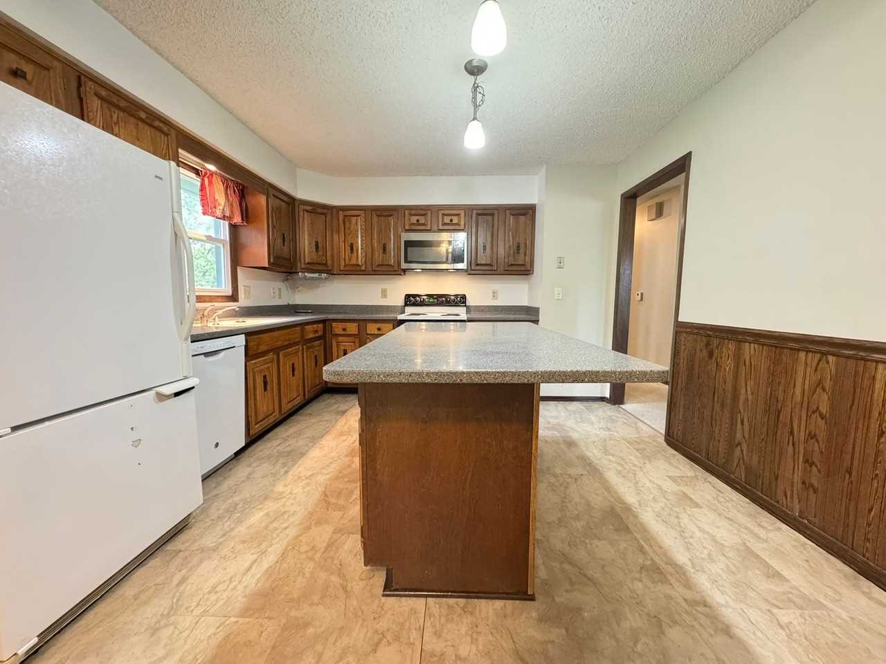 21 Highland Dr - Photo 5 of 20