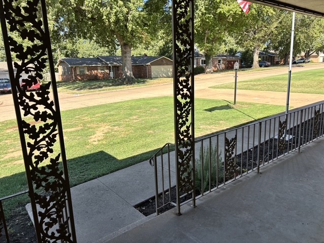 1309 De Soto St #NA - Photo 3 of 36